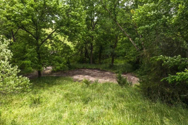 Listing photo 18